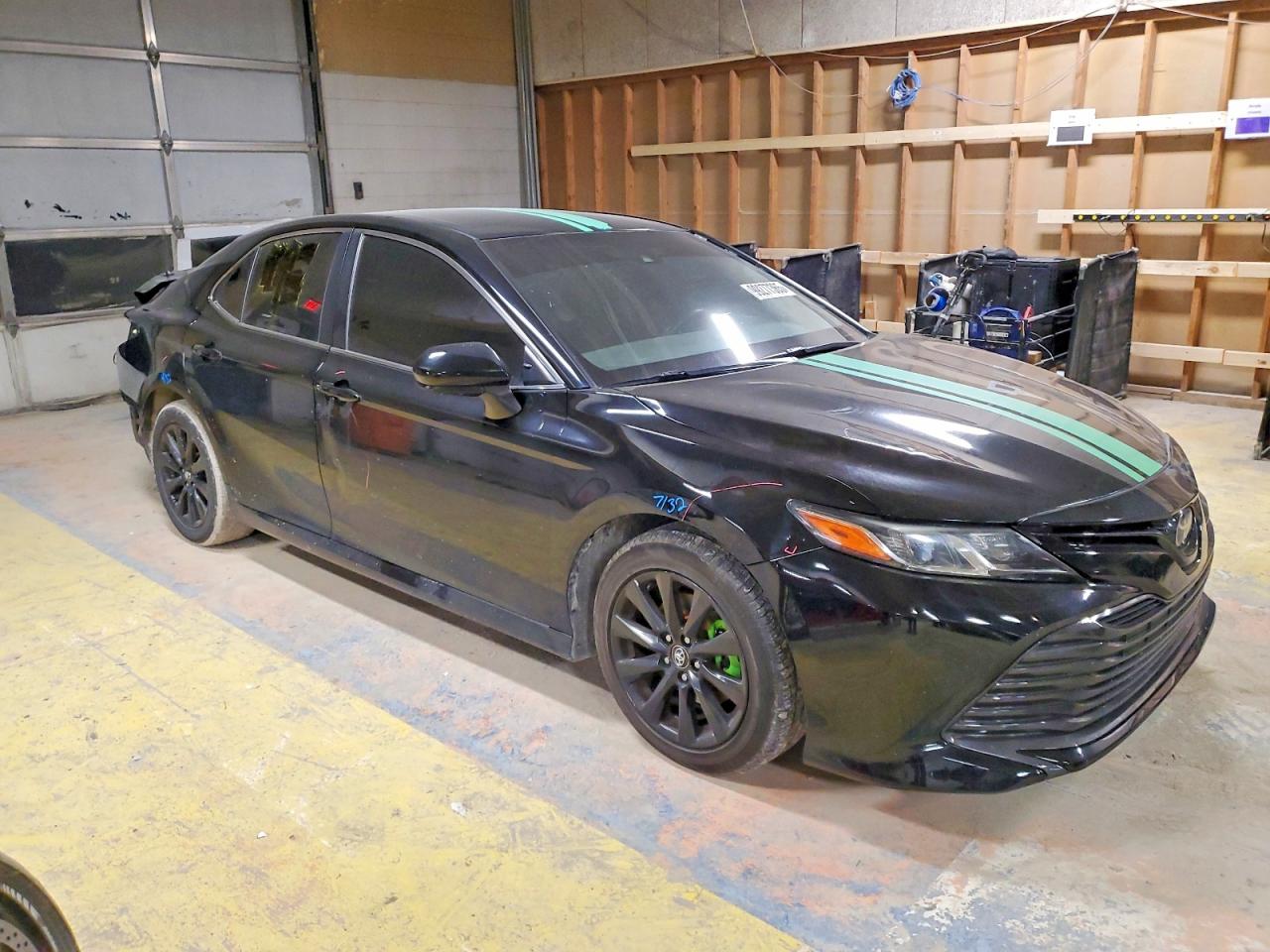 2018 TOYOTA CAMRY L photo 4