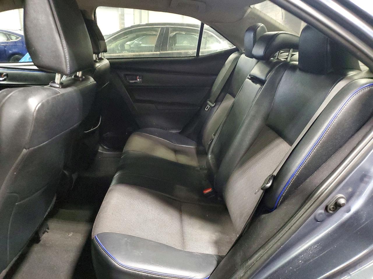 2019 TOYOTA COROLLA SE photo 19