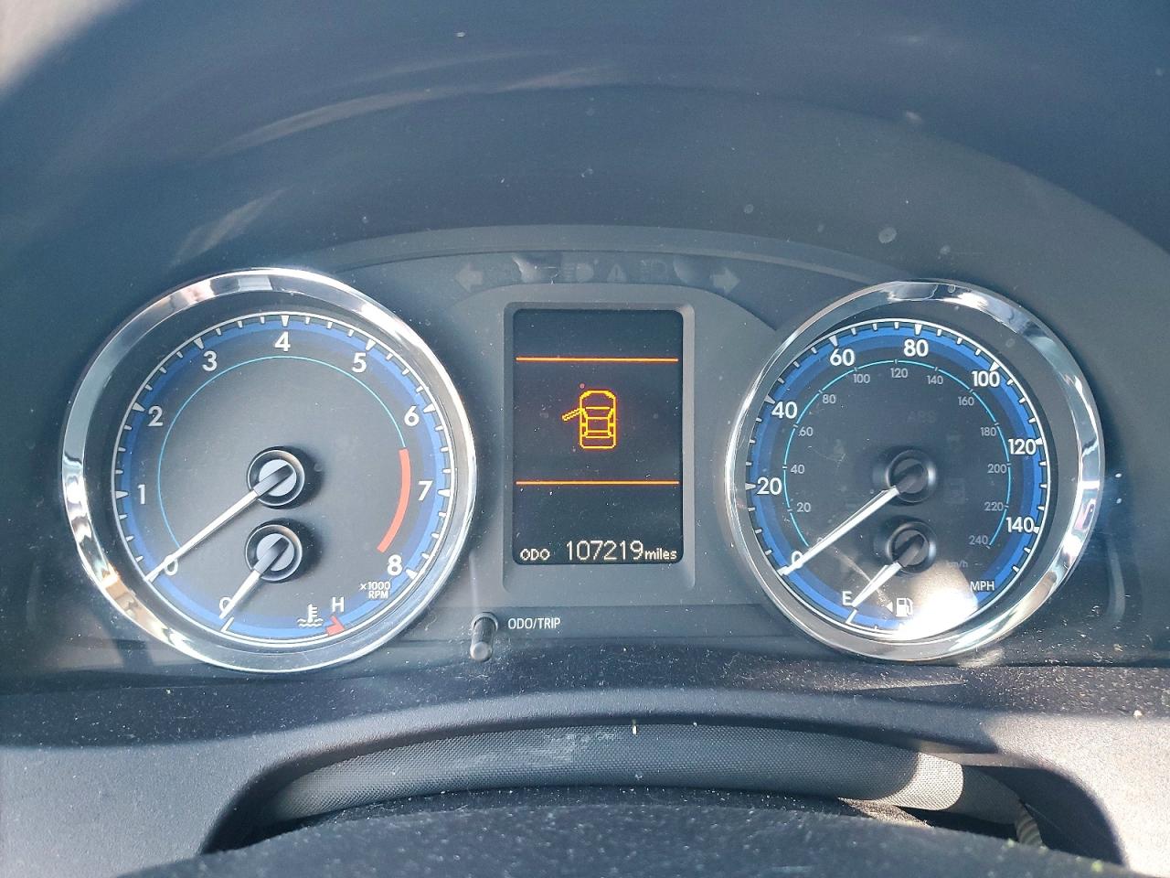 2018 TOYOTA COROLLA L photo 9