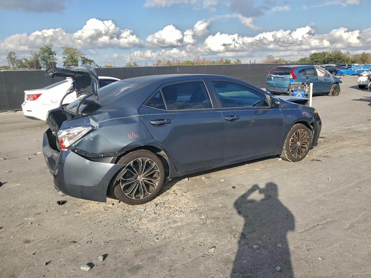 2015 TOYOTA COROLLA L photo 3