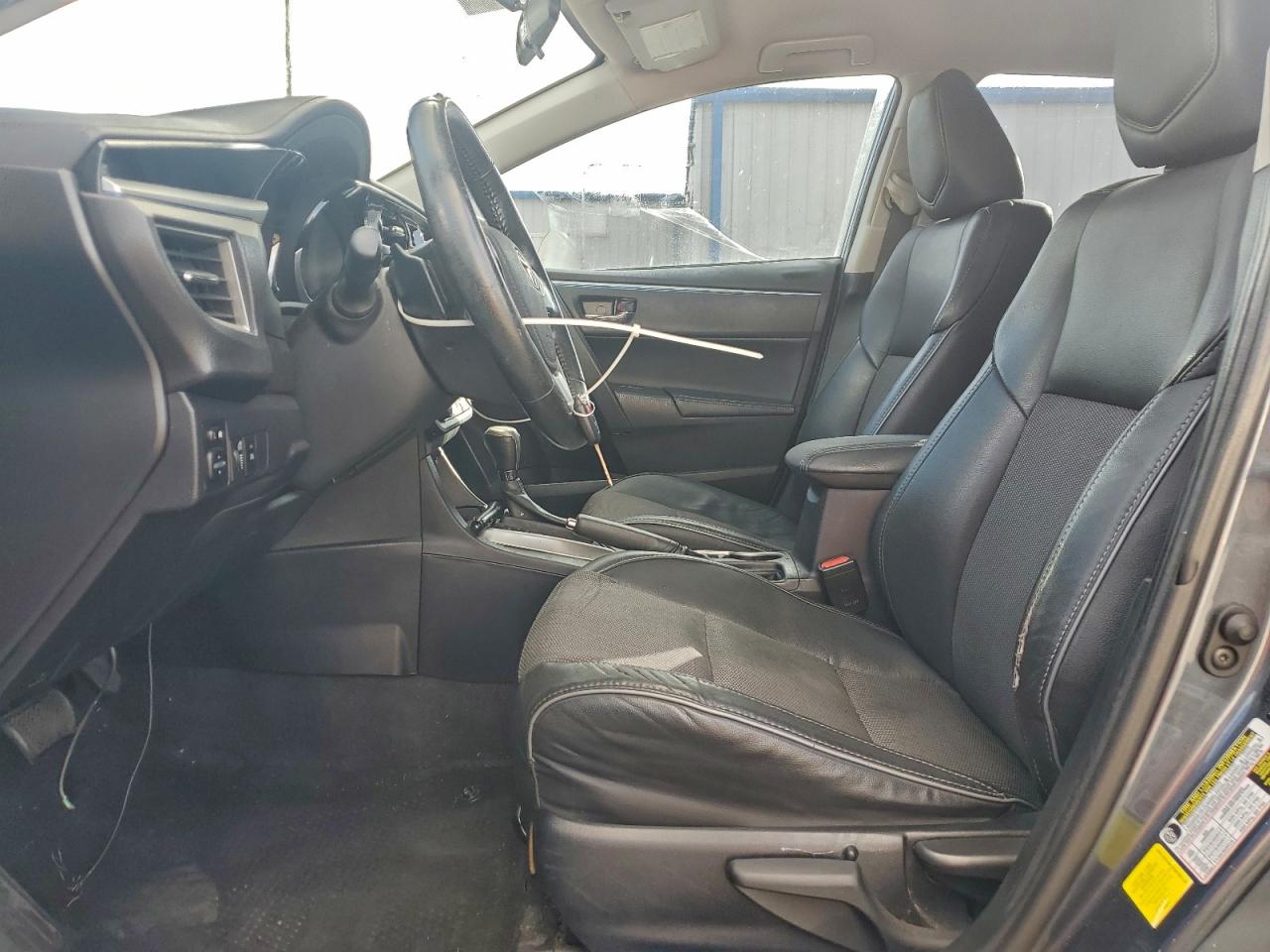 2015 TOYOTA COROLLA L photo 7