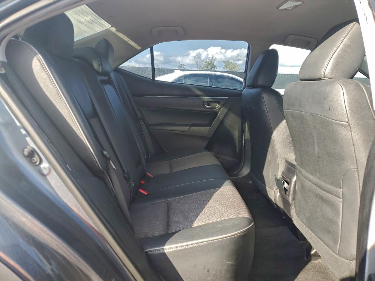 2015 TOYOTA COROLLA L photo 10