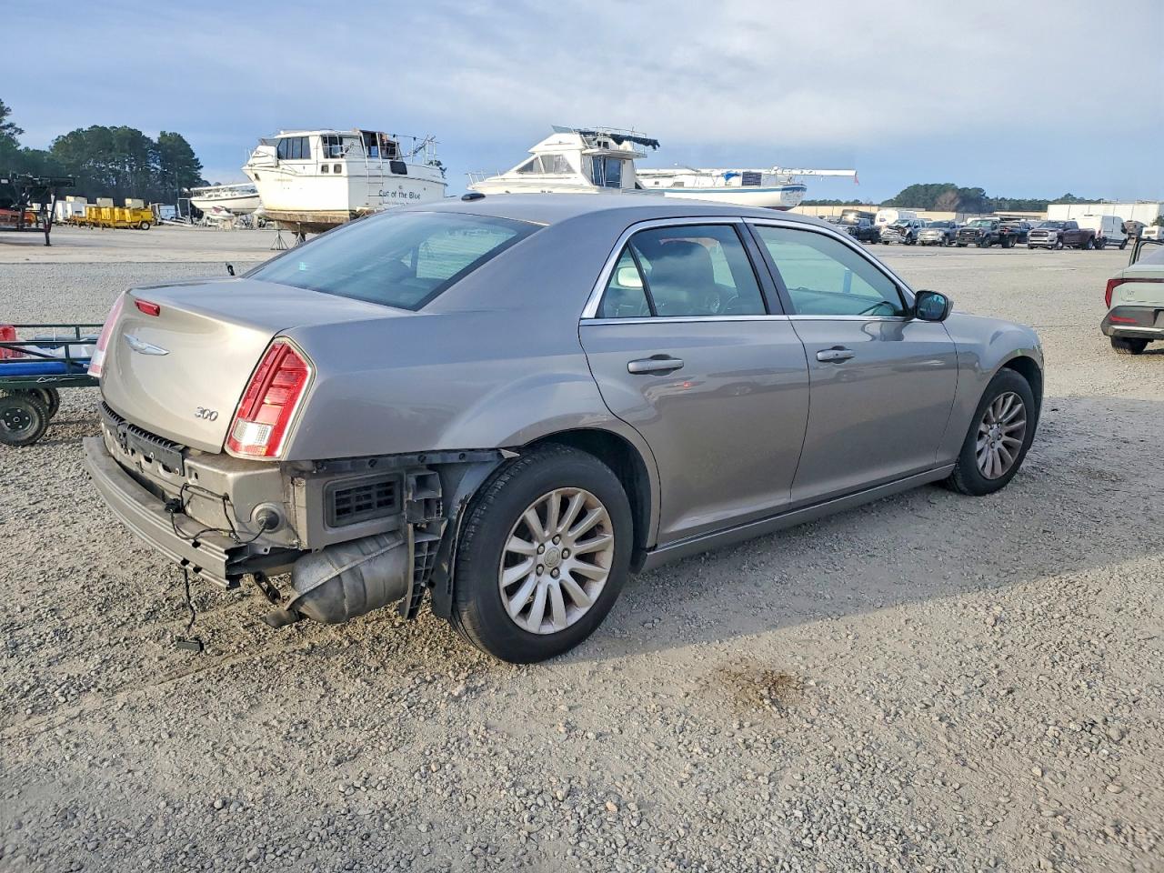 2014 CHRYSLER 300 photo 5