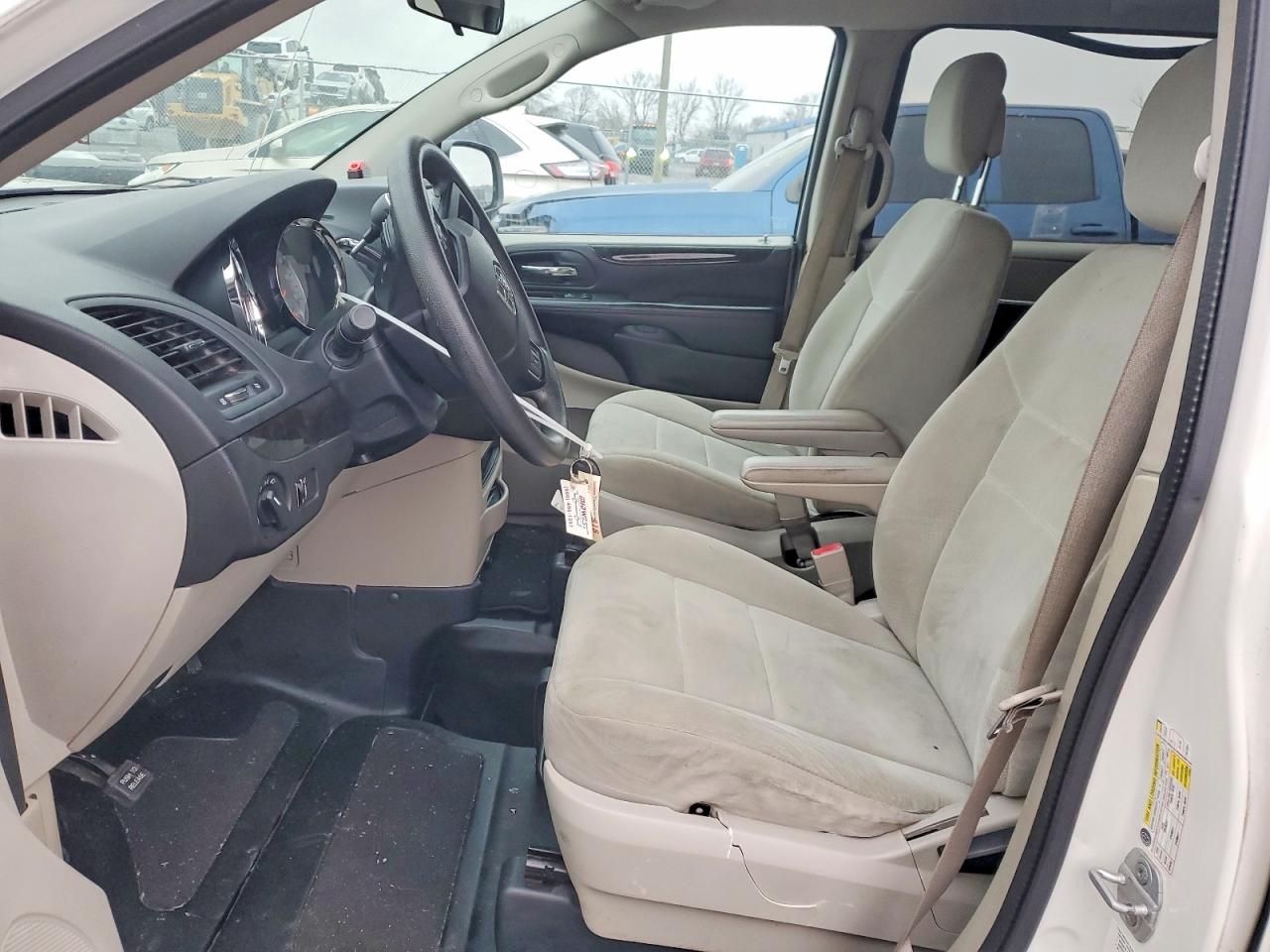 2013 DODGE GRAND CARAVAN SE photo 7