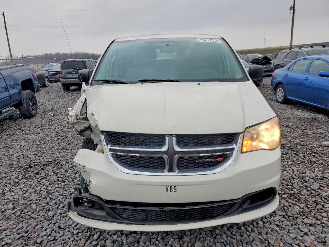 2013 DODGE GRAND CARAVAN SE photo 5