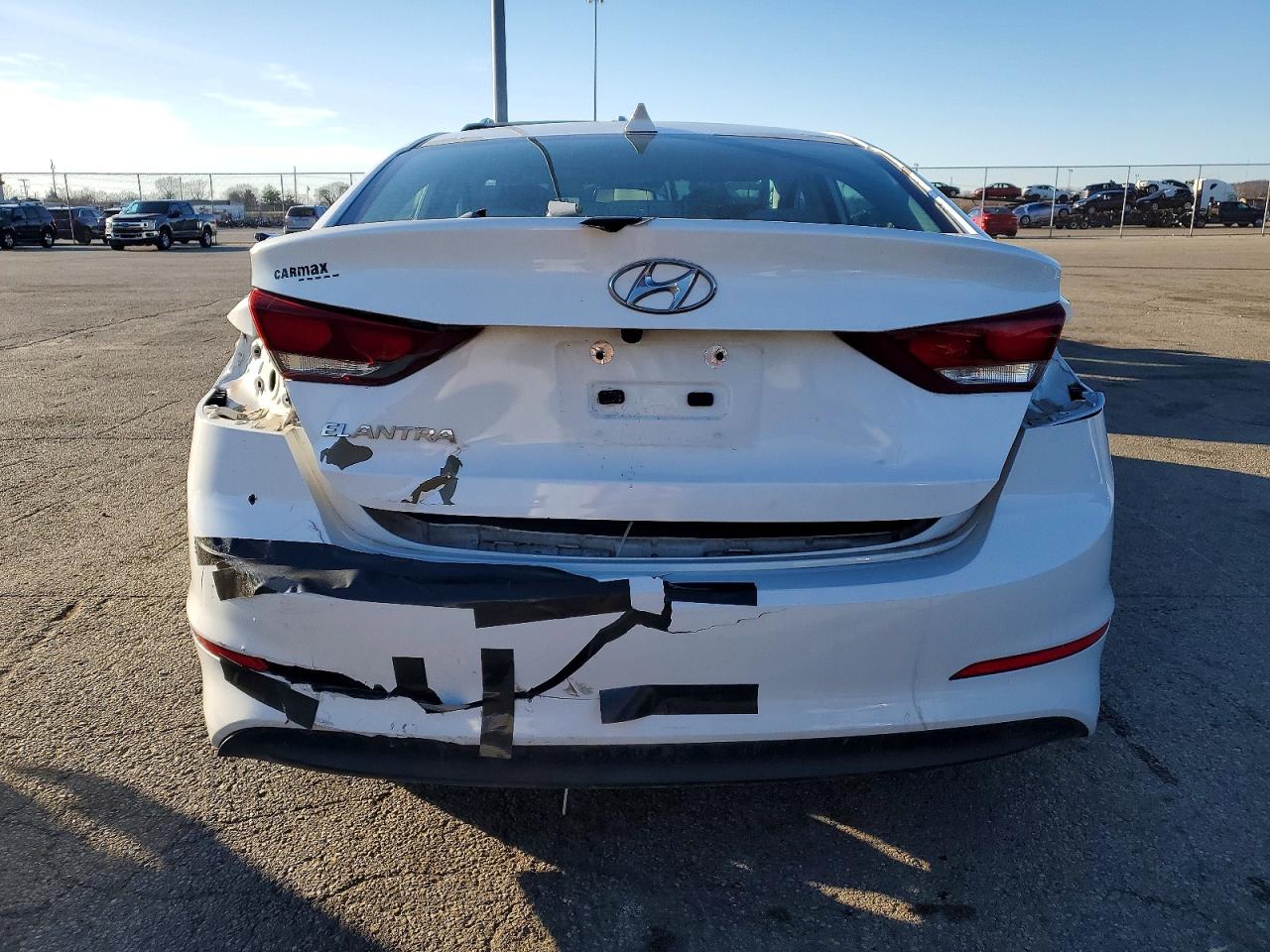 2017 HYUNDAI ELANTRA SE photo 6