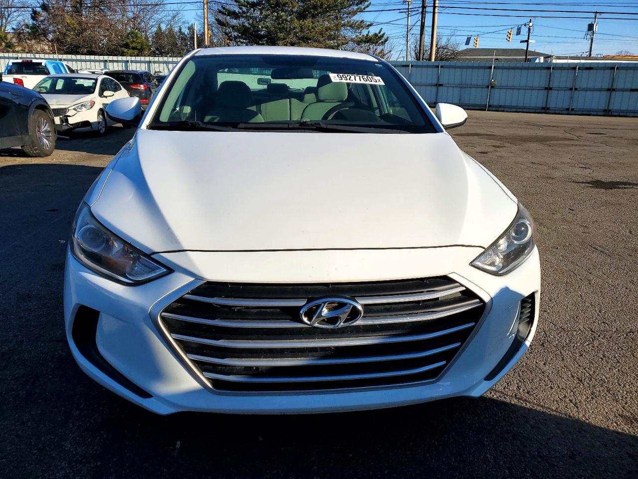 2017 HYUNDAI ELANTRA SE photo 5
