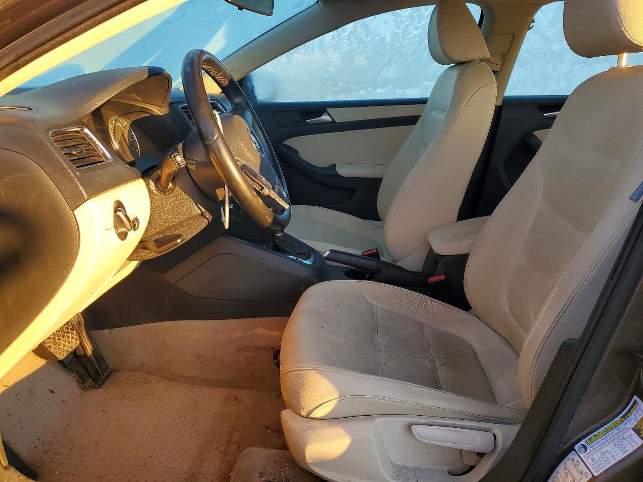 2012 VOLKSWAGEN JETTA SE photo 7