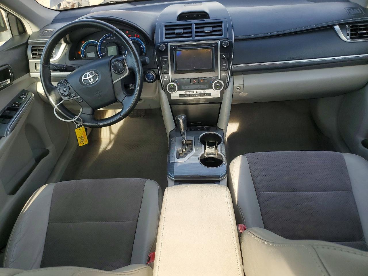 2012 TOYOTA CAMRY HYBRID photo 8