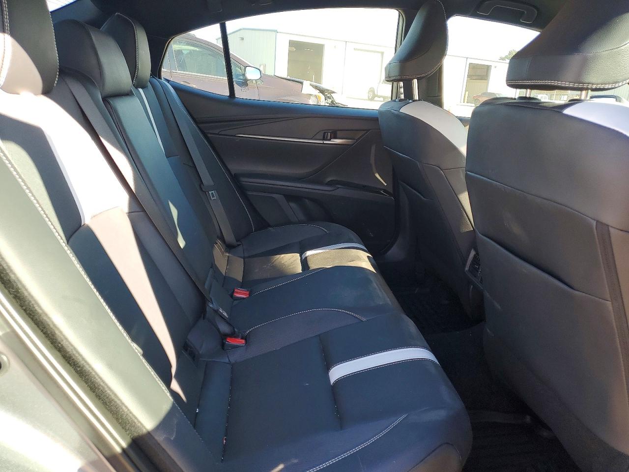 2025 TOYOTA CAMRY XSE photo 28