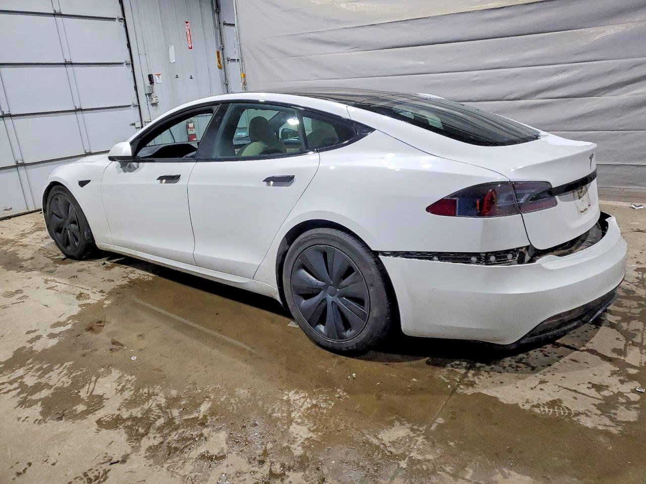 2022 TESLA MODEL S photo 2