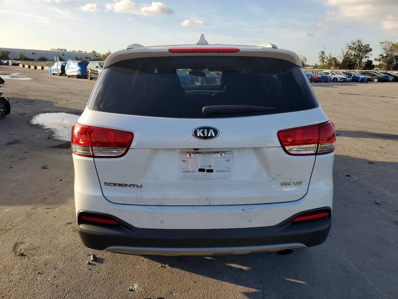 2017 KIA SORENTO EX photo 6