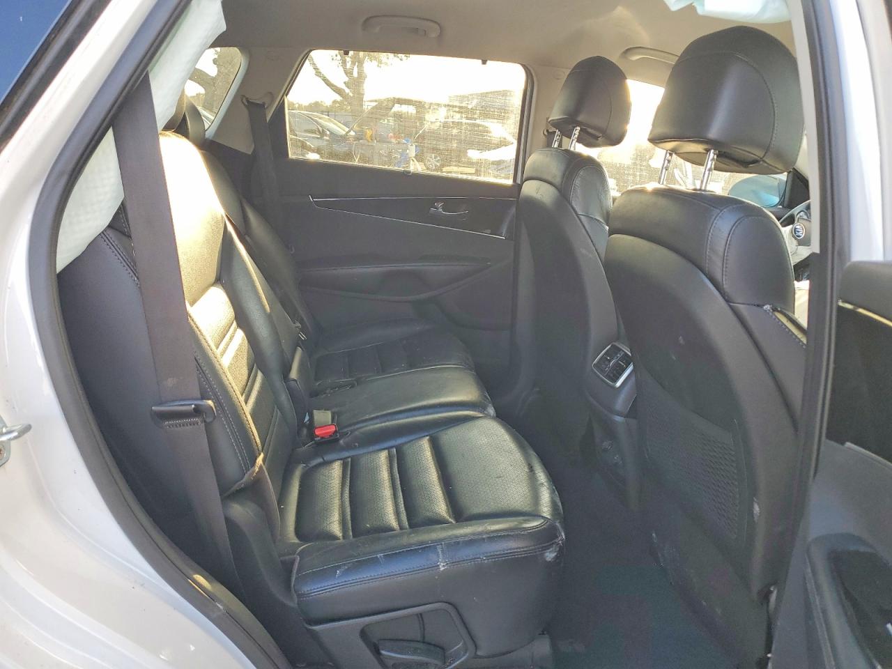 2017 KIA SORENTO EX photo 11