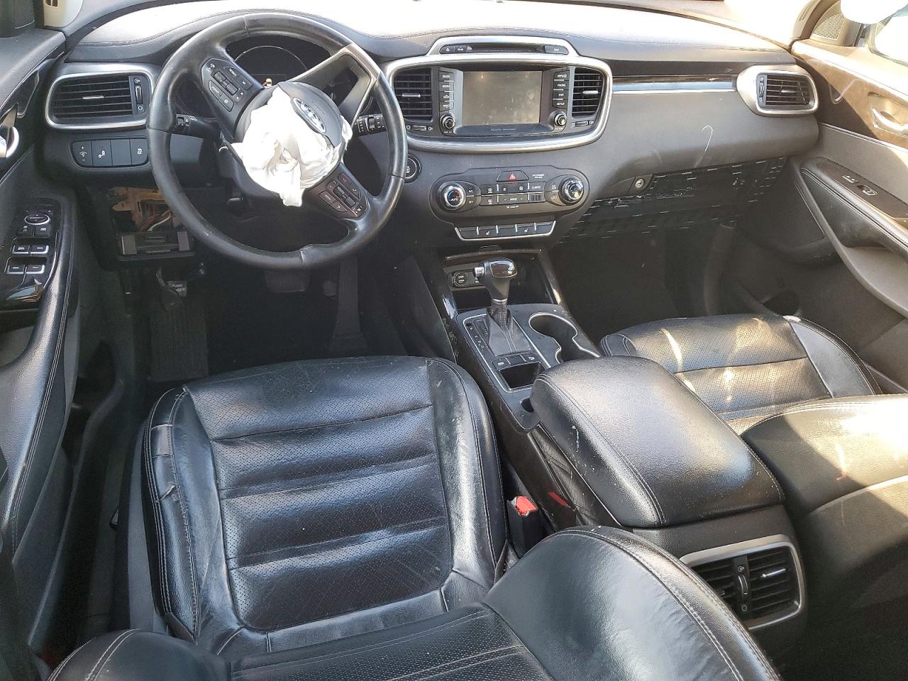 2017 KIA SORENTO EX photo 8