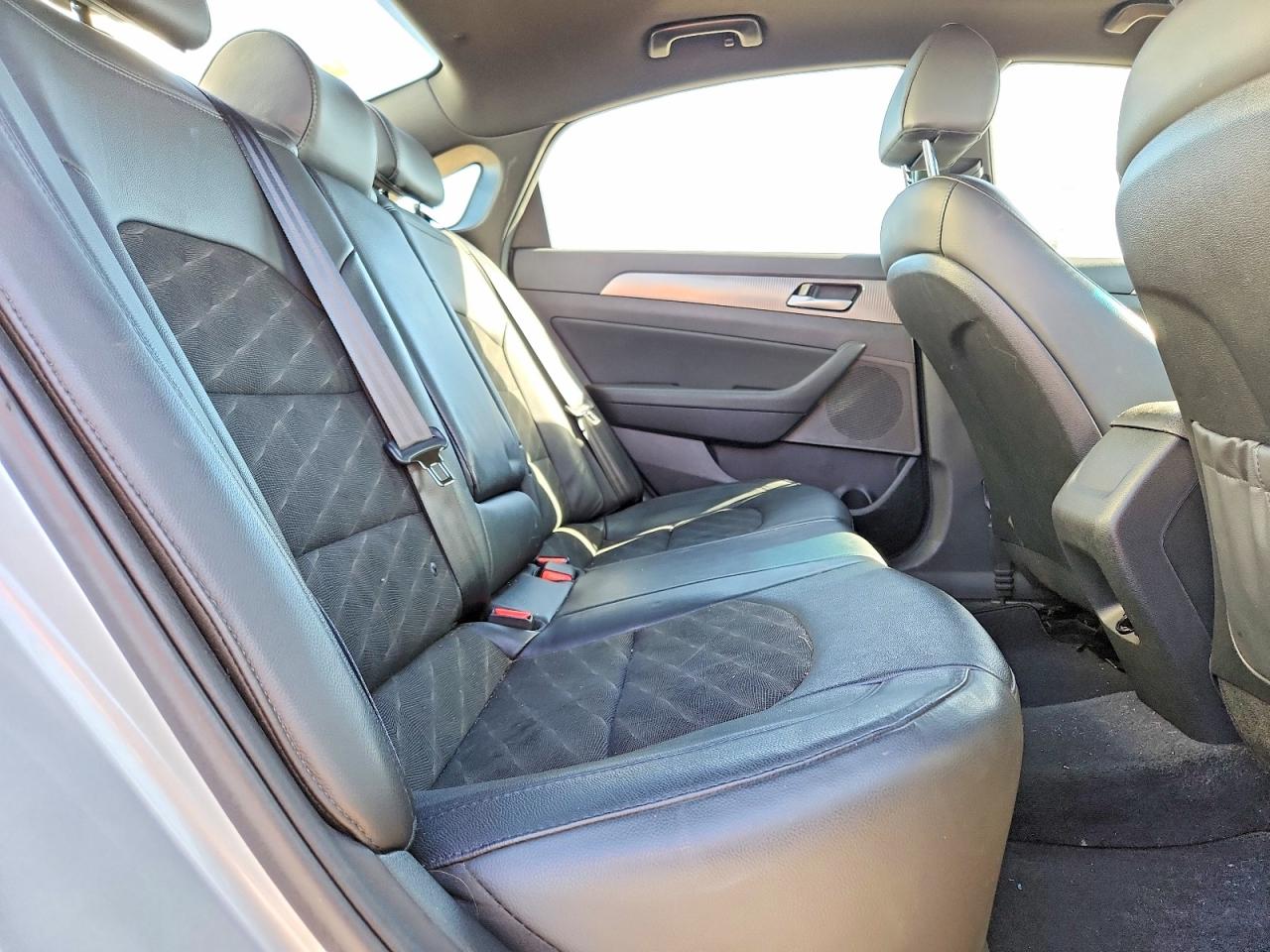 2018 HYUNDAI SONATA SPORT photo 10
