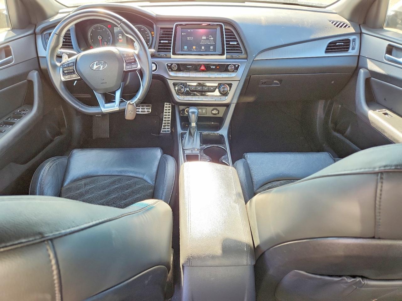 2018 HYUNDAI SONATA SPORT photo 8
