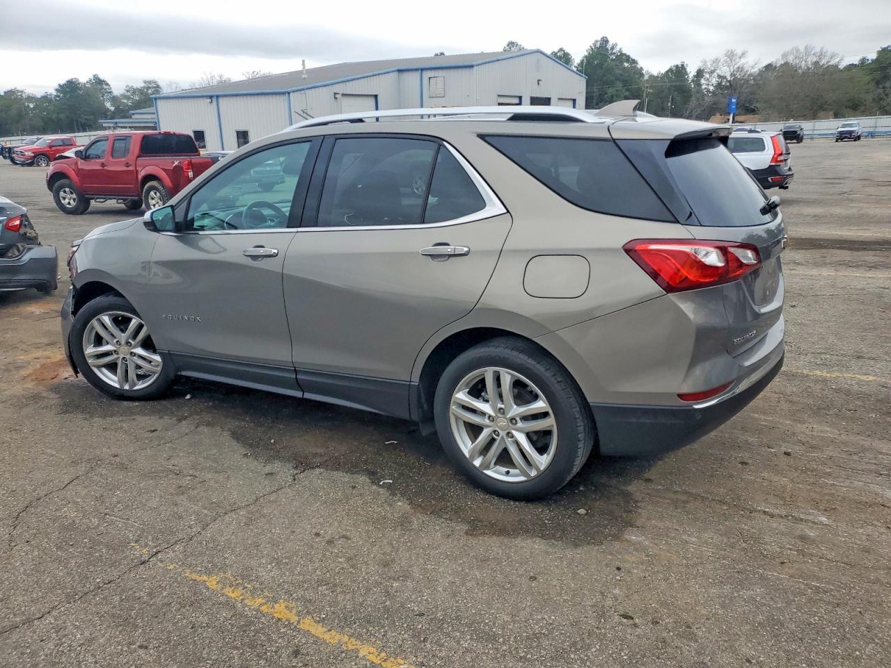 2018 CHEVROLET EQUINOX PREMIER photo 2