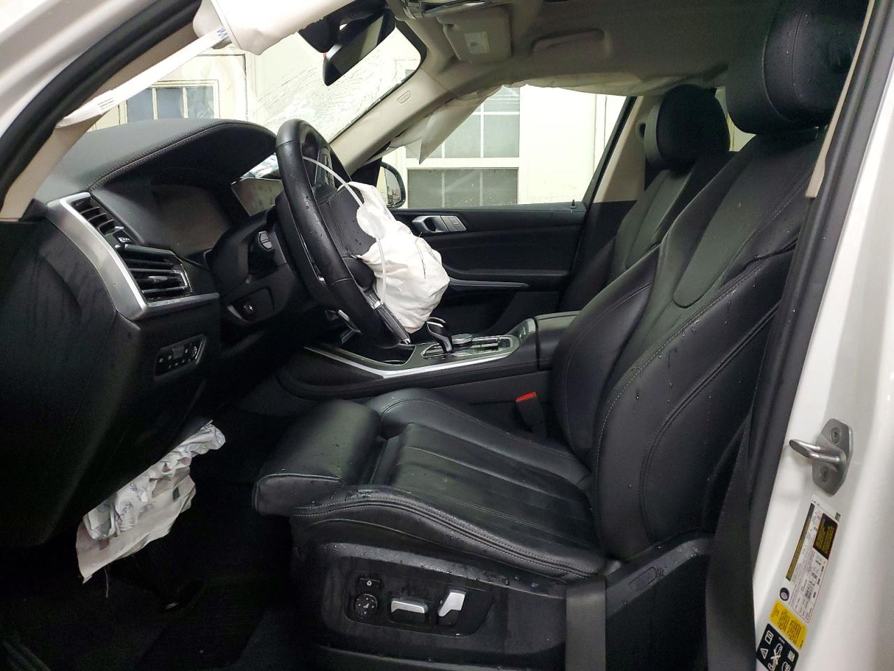 2022 BMW X7 XDRIVE40I photo 13