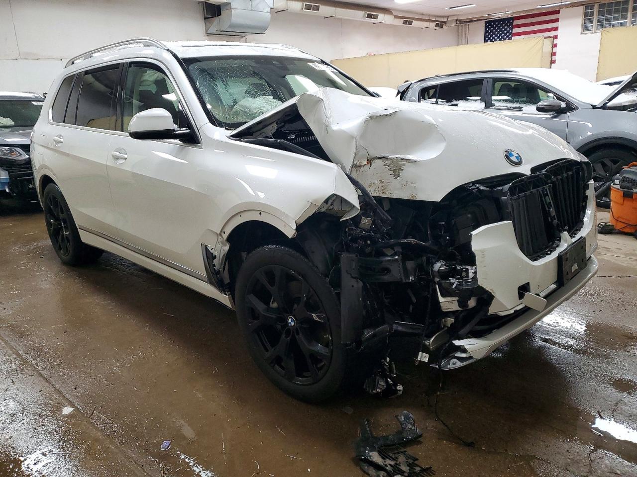 2022 BMW X7 XDRIVE40I photo 7