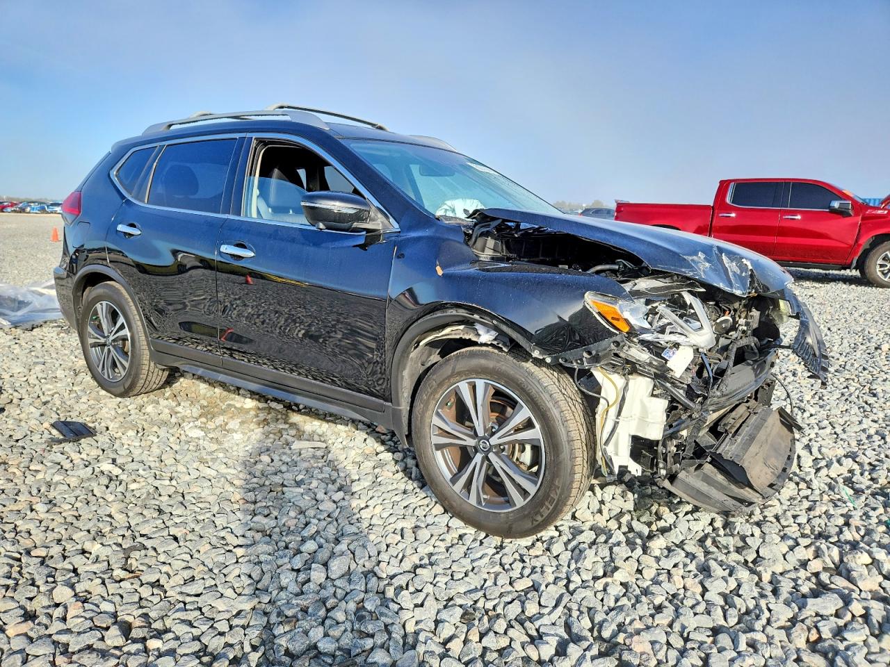 2019 NISSAN ROGUE S photo 4