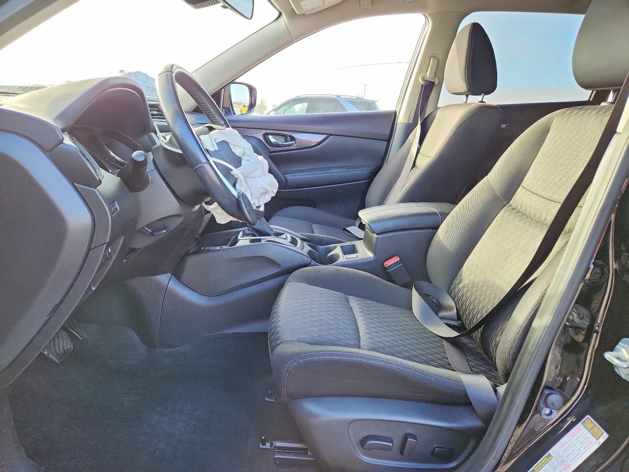 2019 NISSAN ROGUE S photo 7
