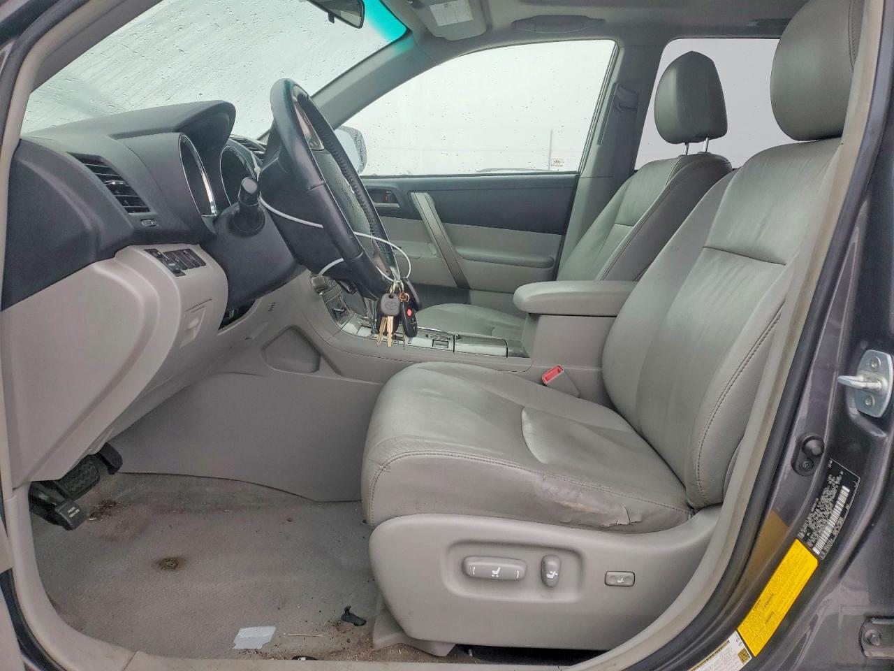 2008 TOYOTA HIGHLANDER SPORT photo 7