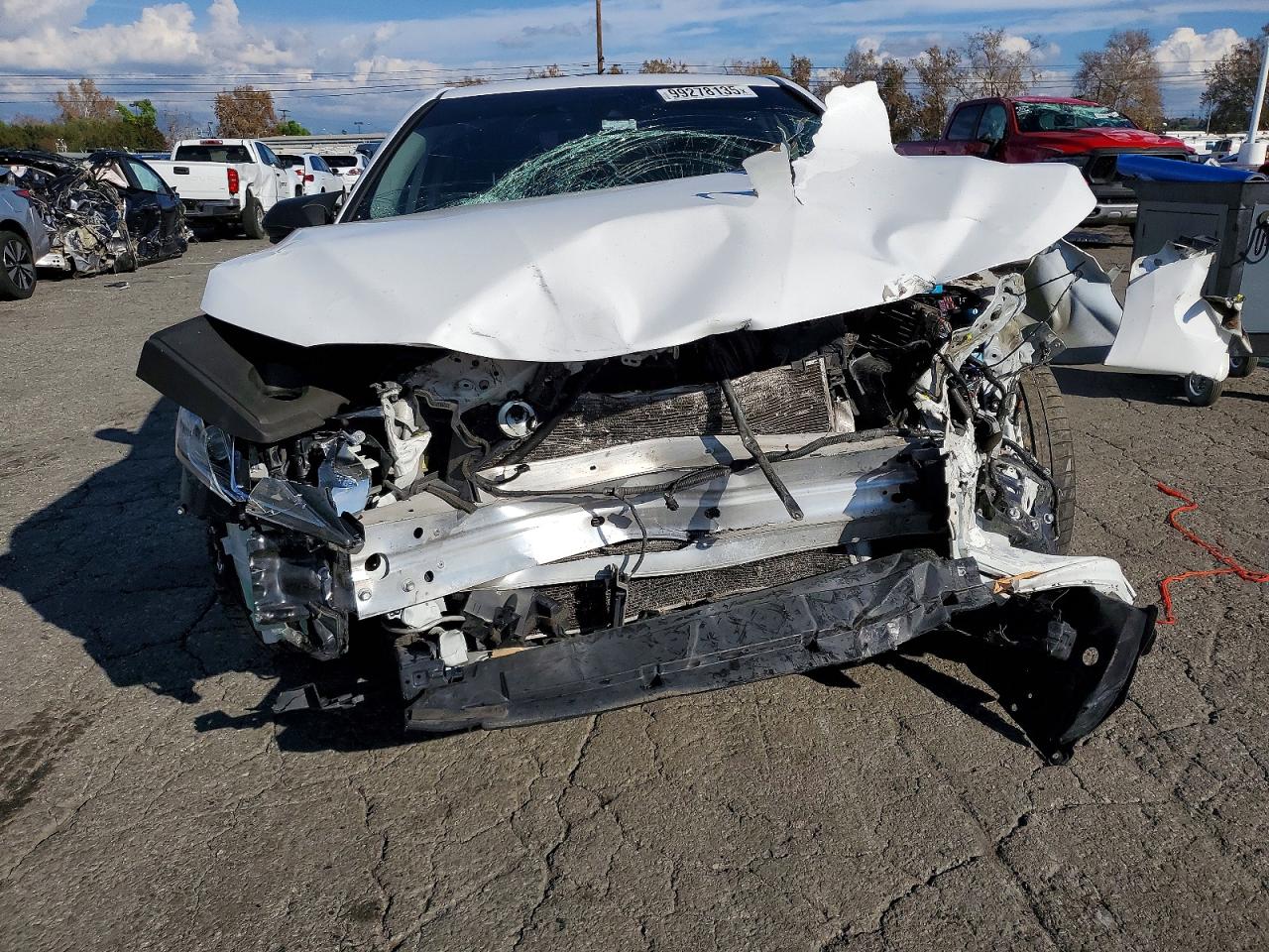 2019 TOYOTA CAMRY SE photo 5
