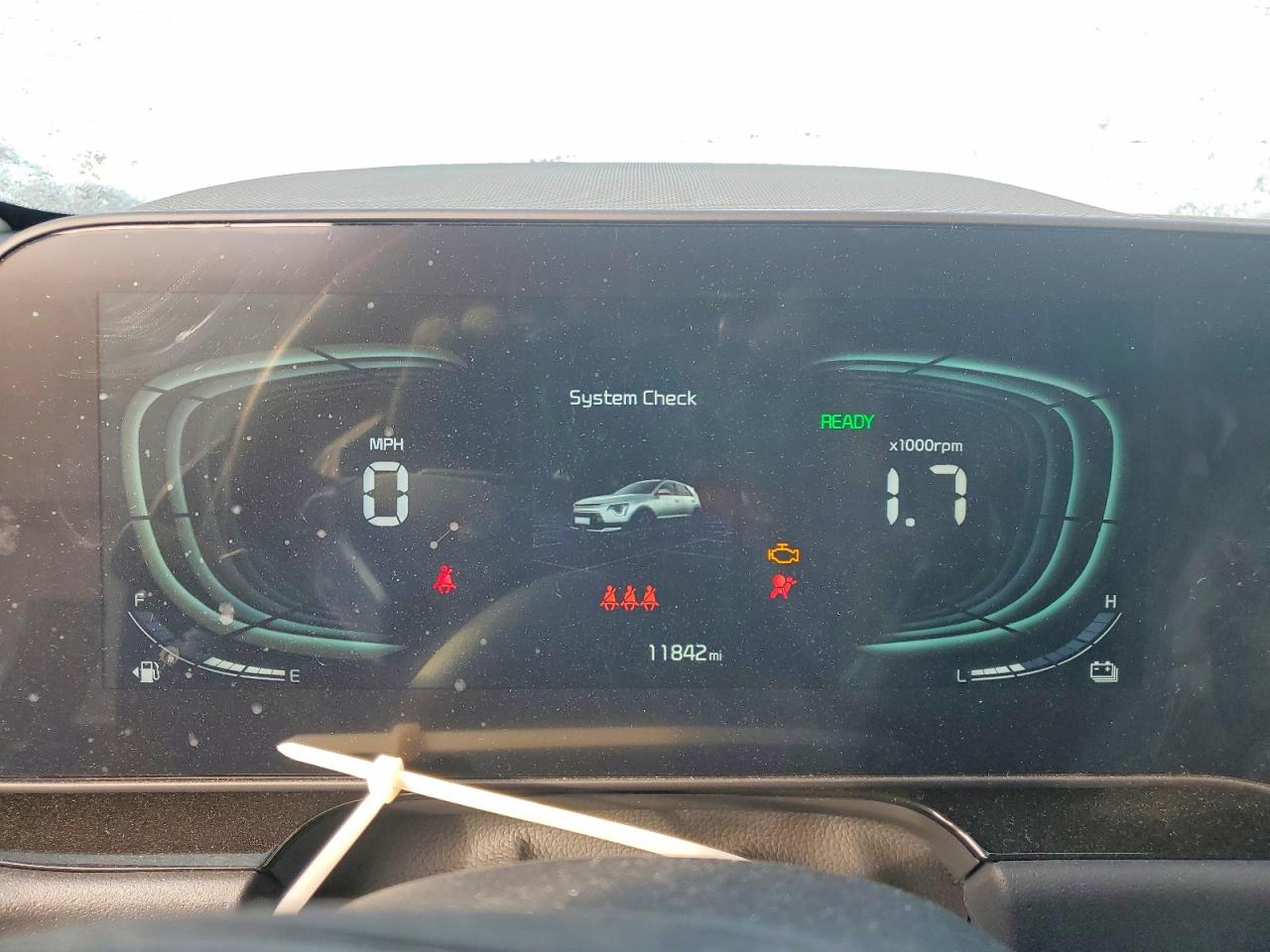2025 KIA NIRO EX photo 17