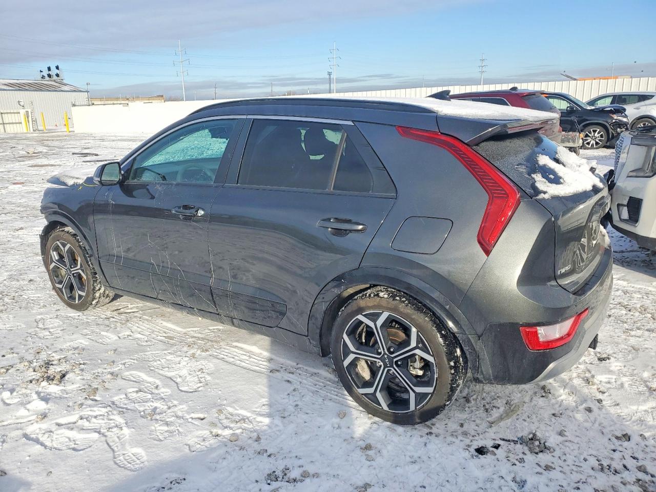 2025 KIA NIRO EX photo 3