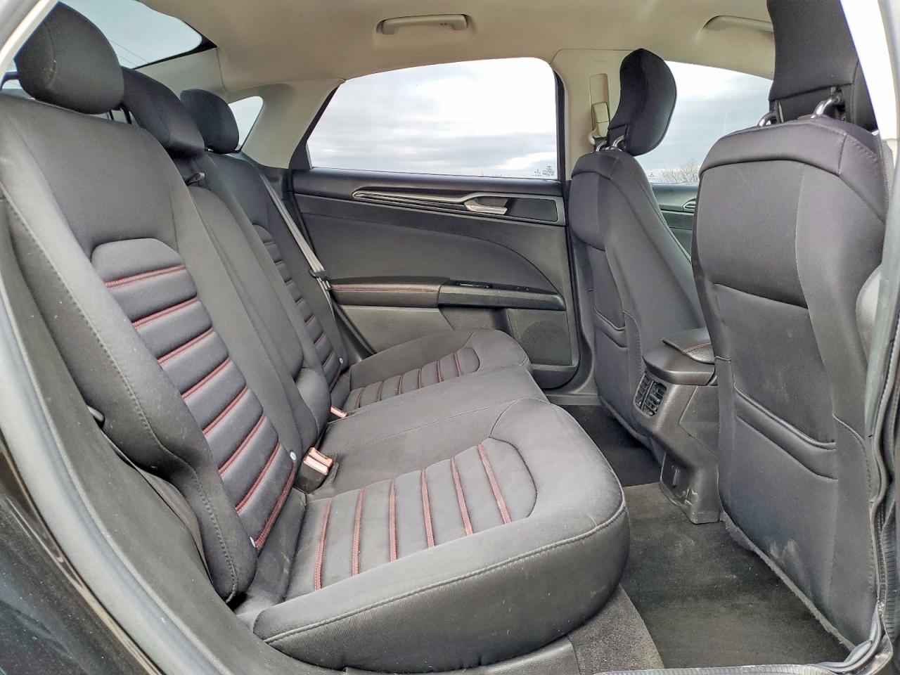 2013 FORD FUSION SE photo 10