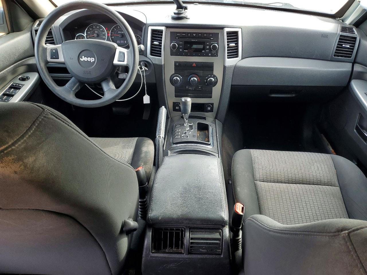 2009 JEEP GRAND CHEROKEE LAREDO photo 8