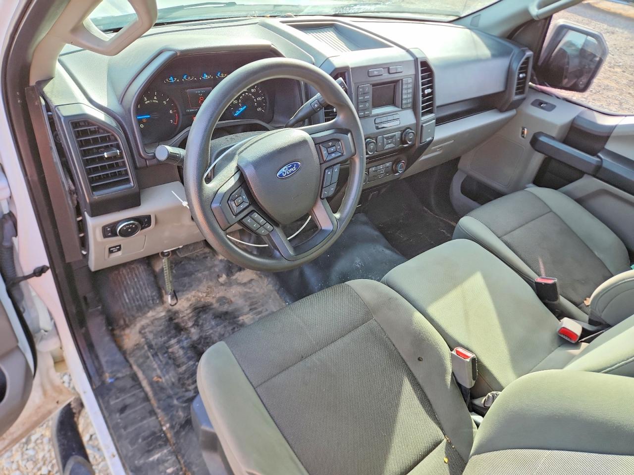 2016 FORD F150 photo 8