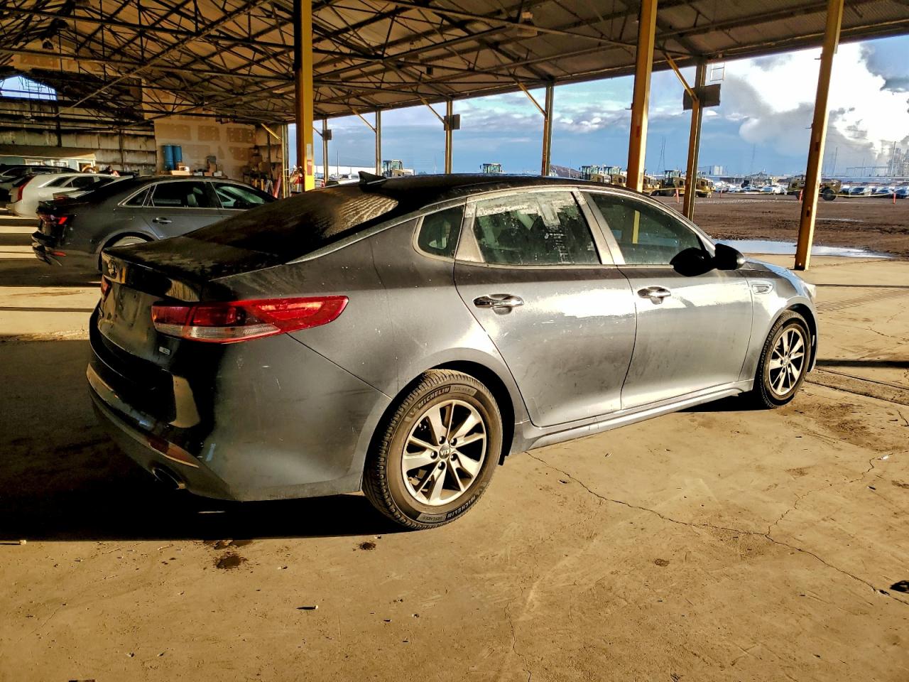 2016 KIA OPTIMA LX photo 3