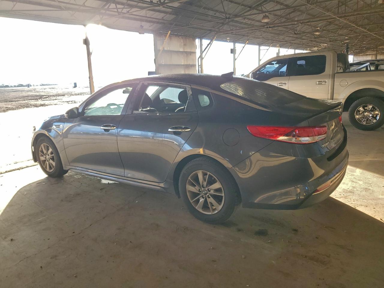 2016 KIA OPTIMA LX photo 2