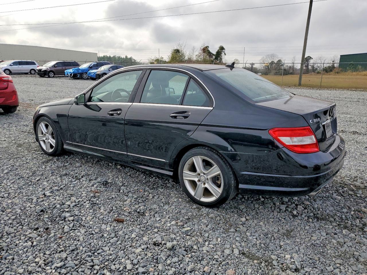 2011 MERCEDES-BENZ C 300 4MATIC photo 2