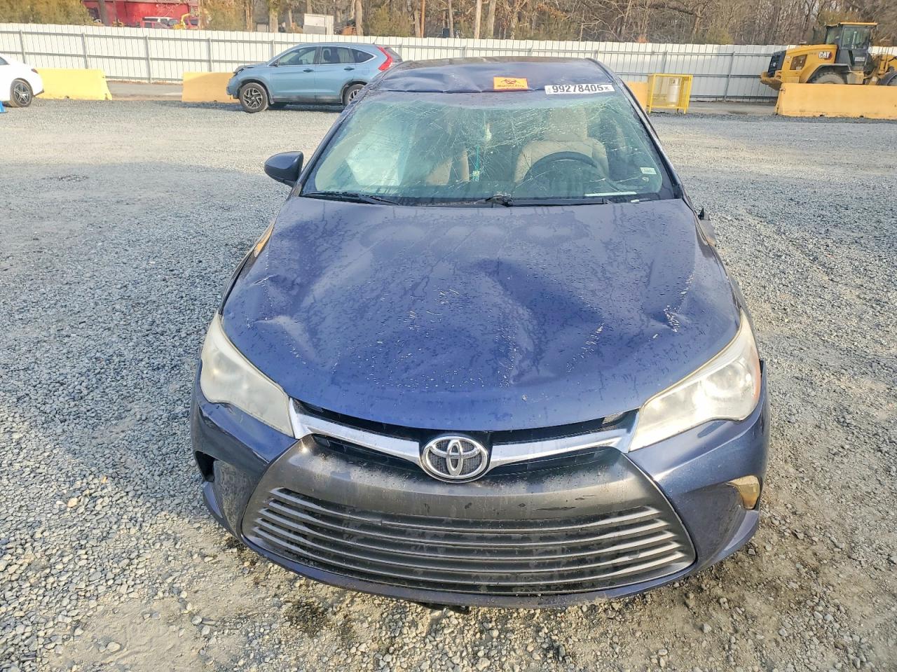 2015 TOYOTA CAMRY LE photo 5