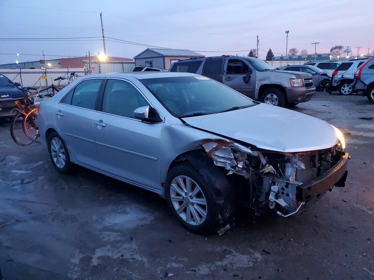 2012 TOYOTA CAMRY SE photo 7