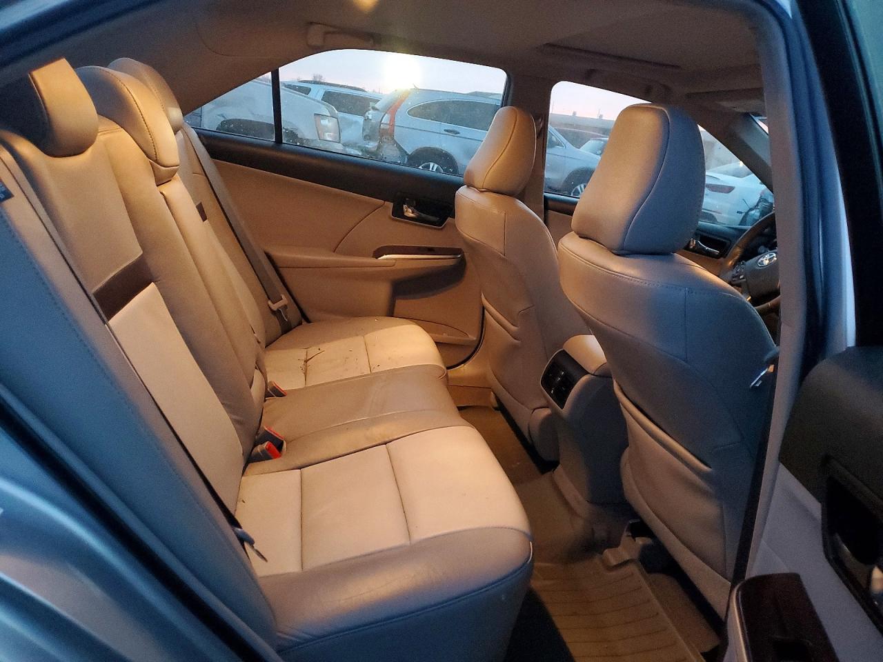 2012 TOYOTA CAMRY SE photo 19