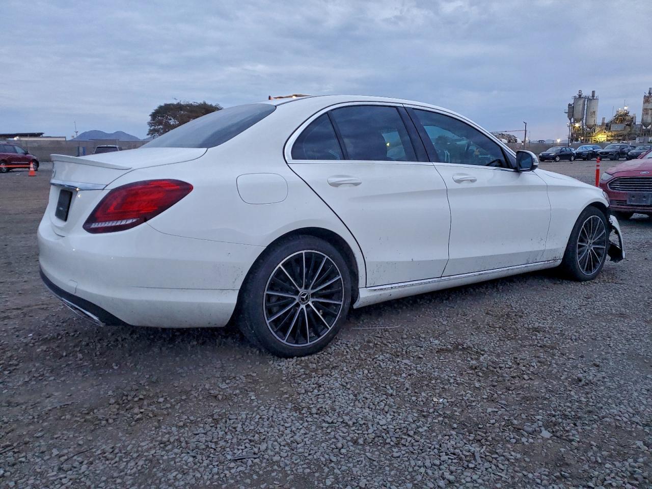 2019 MERCEDES-BENZ C 300 photo 3