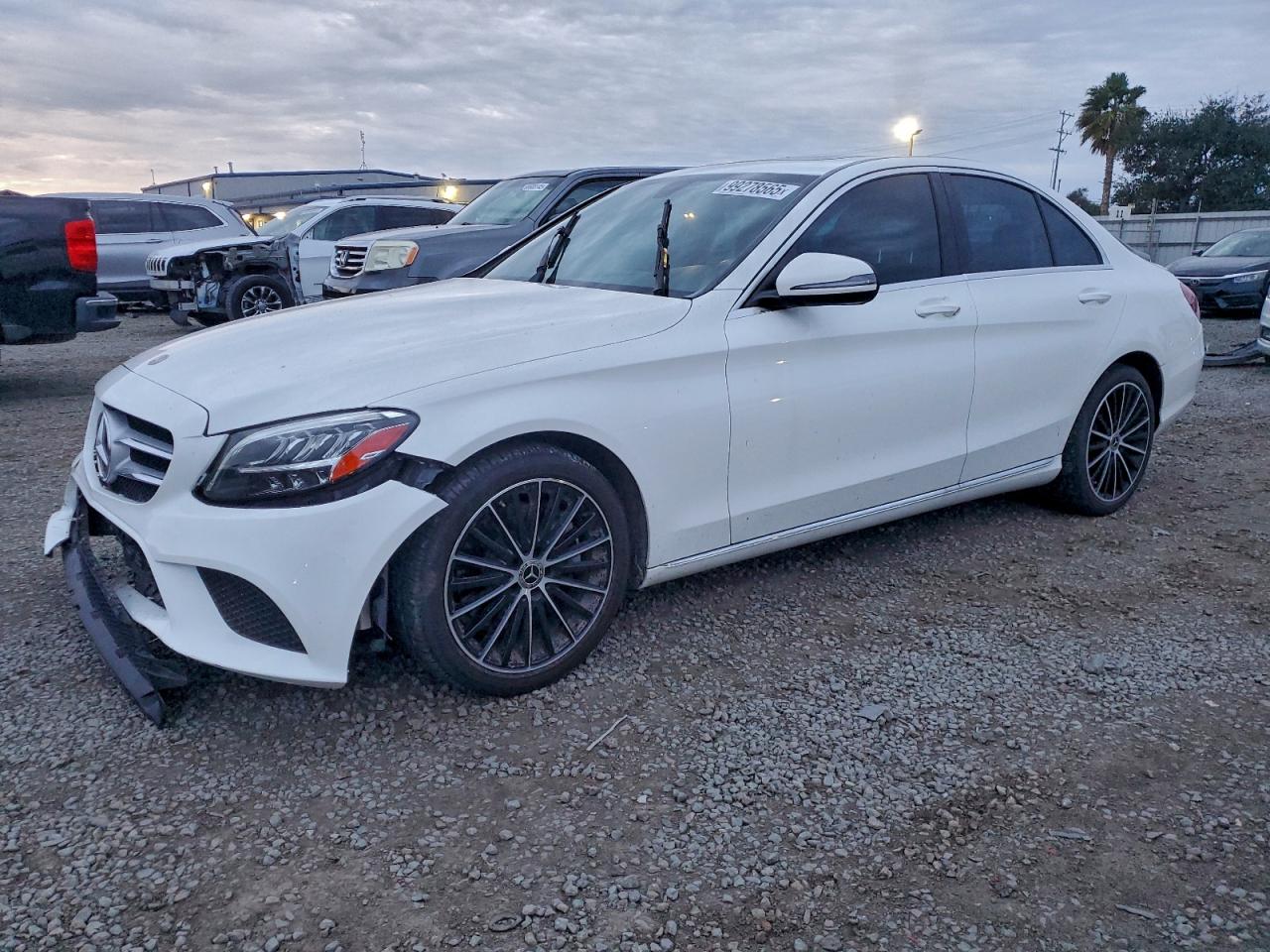 2019 MERCEDES-BENZ C