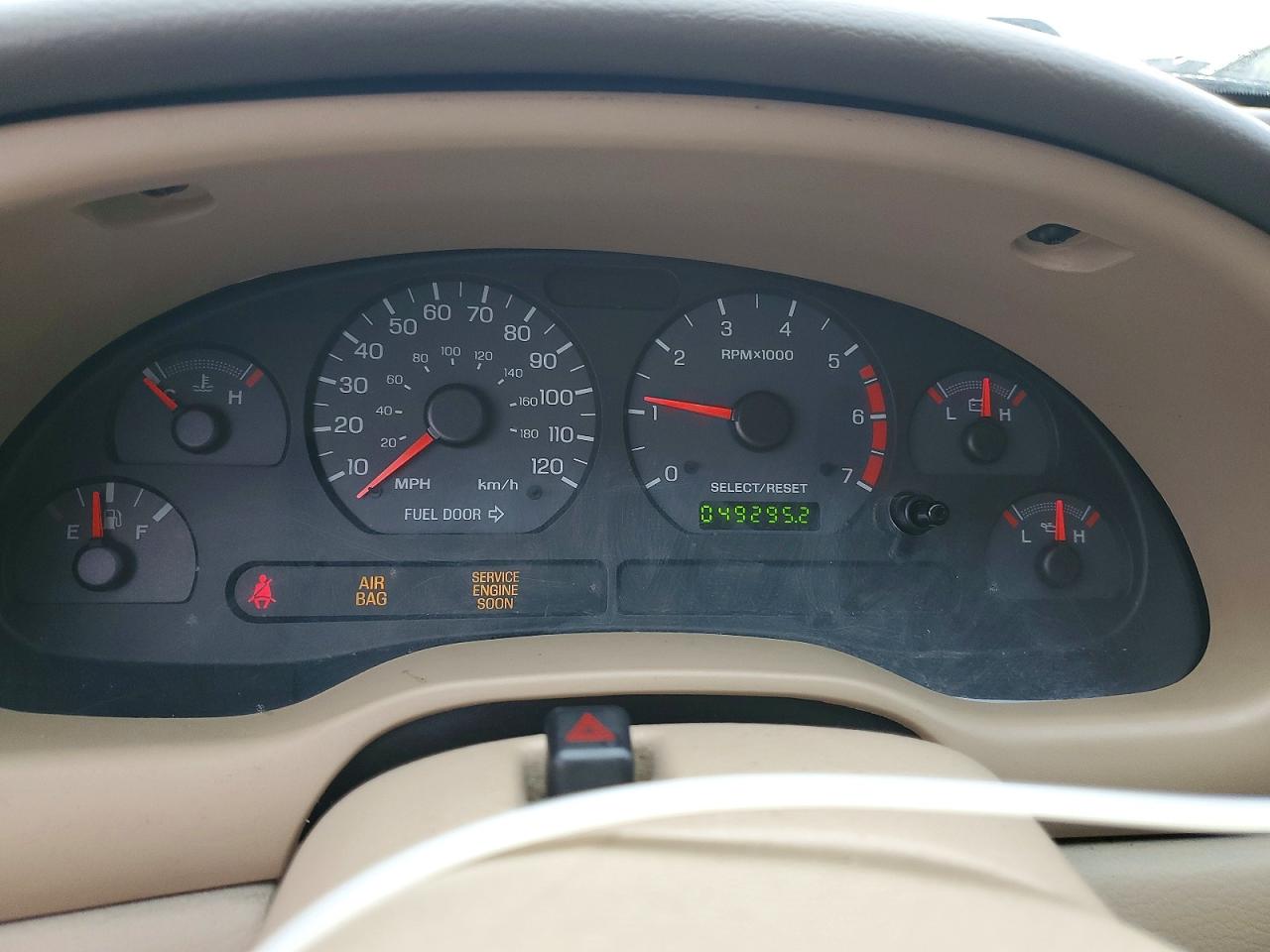 2004 FORD MUSTANG photo 9
