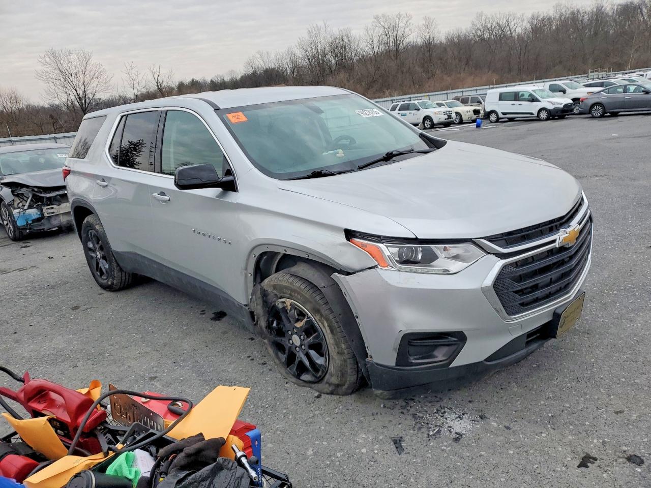2020 CHEVROLET TRAVERSE LS photo 4