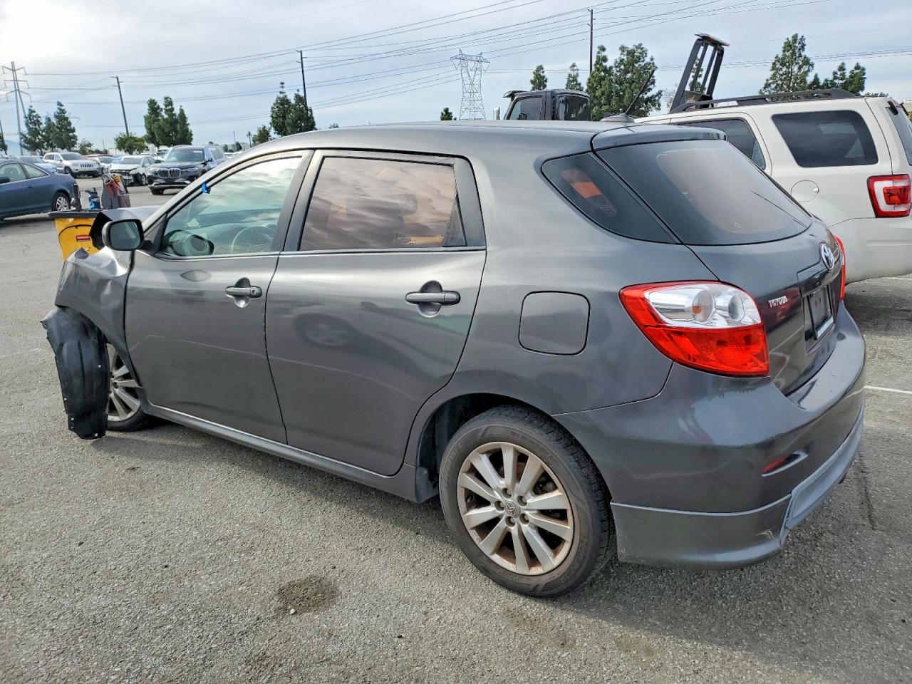 2010 TOYOTA COROLLA MATRIX photo 2