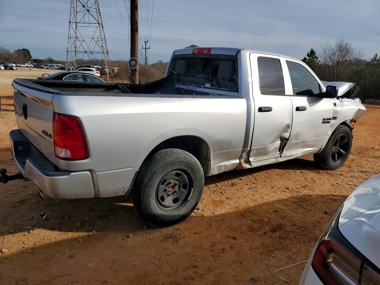 2017 RAM 1500 ST photo 3