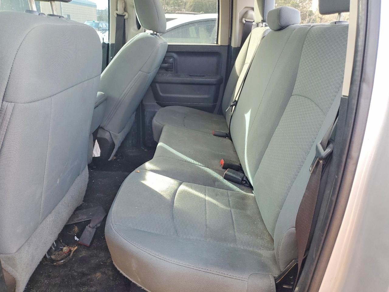 2017 RAM 1500 ST photo 10