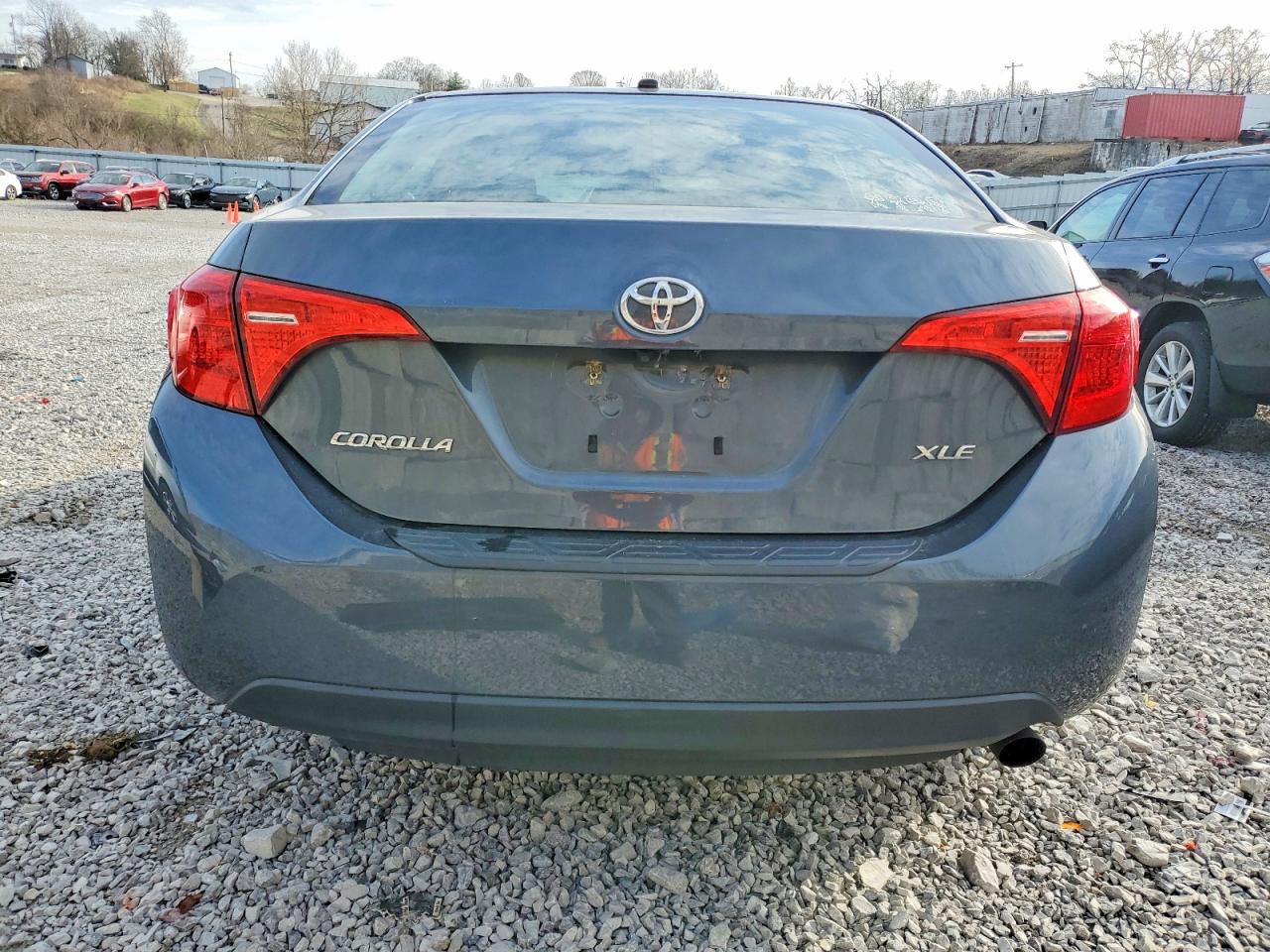 2019 TOYOTA COROLLA L photo 6