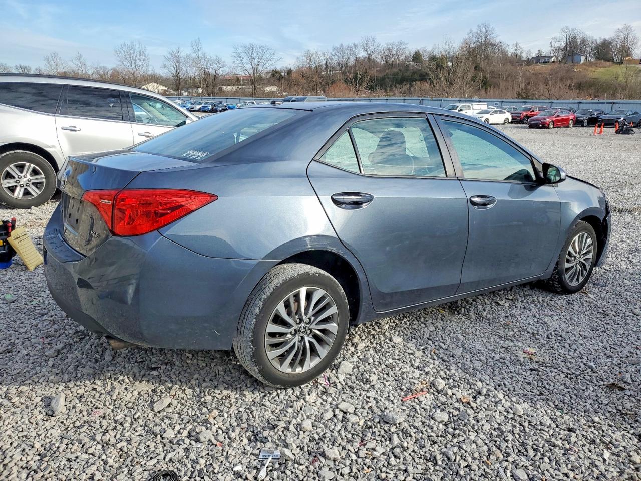 2019 TOYOTA COROLLA L photo 3