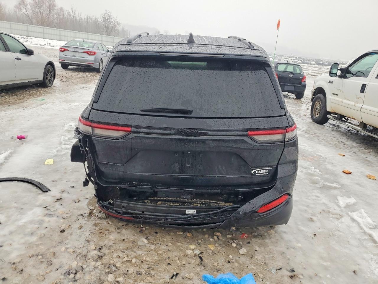 2023 JEEP GRAND CHEROKEE LAREDO photo 16