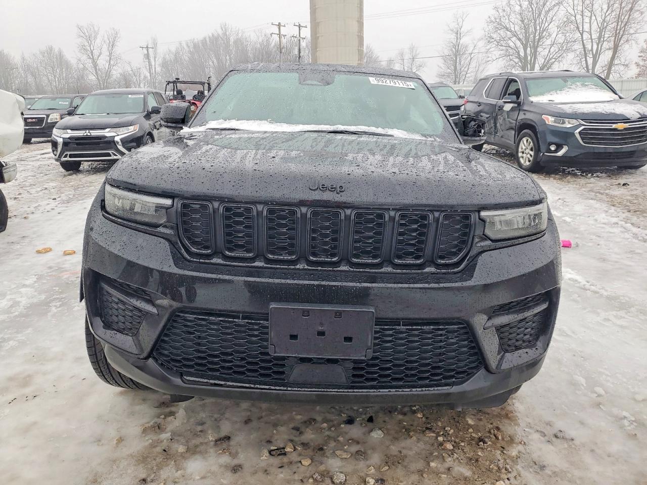 2023 JEEP GRAND CHEROKEE LAREDO photo 13