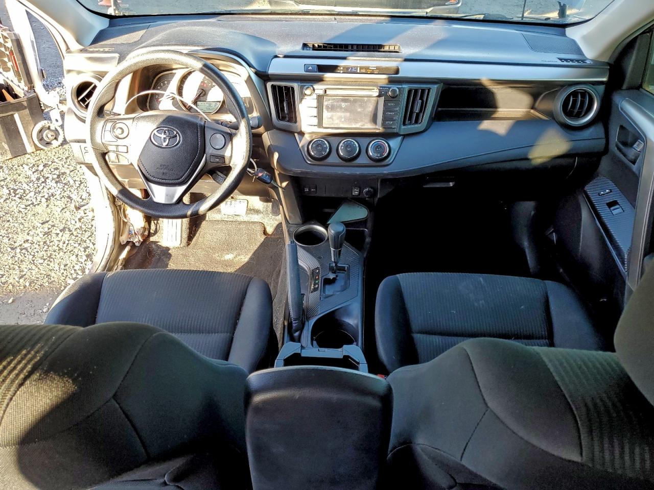 2015 TOYOTA RAV4 LE photo 8